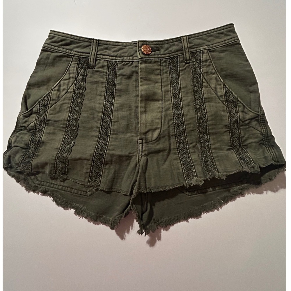 Free People Army Green Crochet Lace Trim Utility Shorts Sz 4 Button Fly Frayed